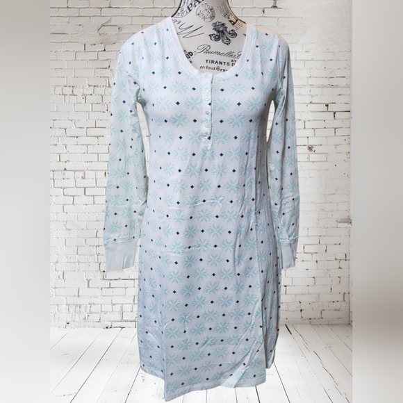 Joe Fresh's night gown - Picture 1 of 3